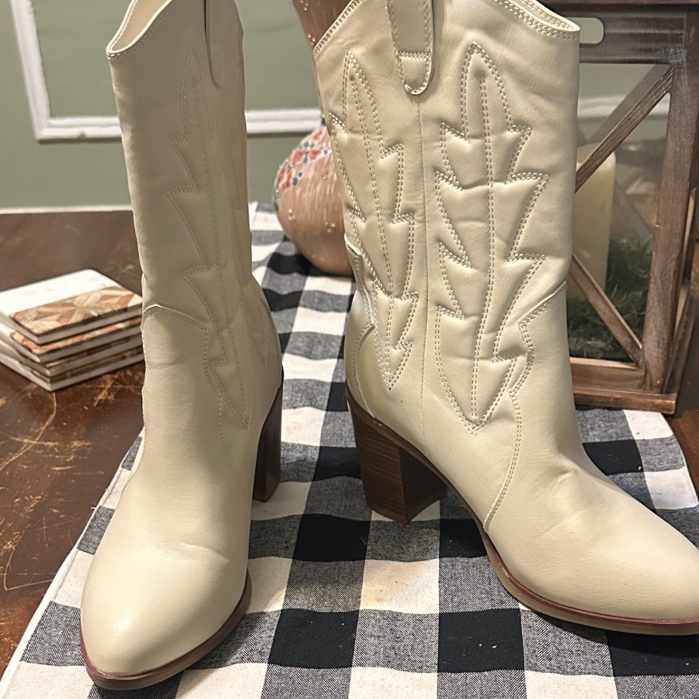 MIA Cream Heeled Western Boots